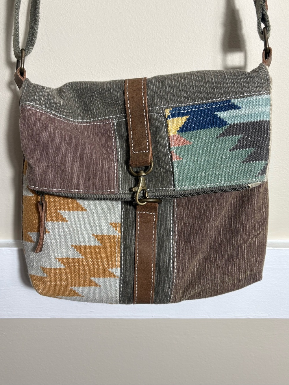 Southwestern Aztec Woven Crossbody Bag Boho Canvas Leather Trim Satchel - Picture 2 of 13